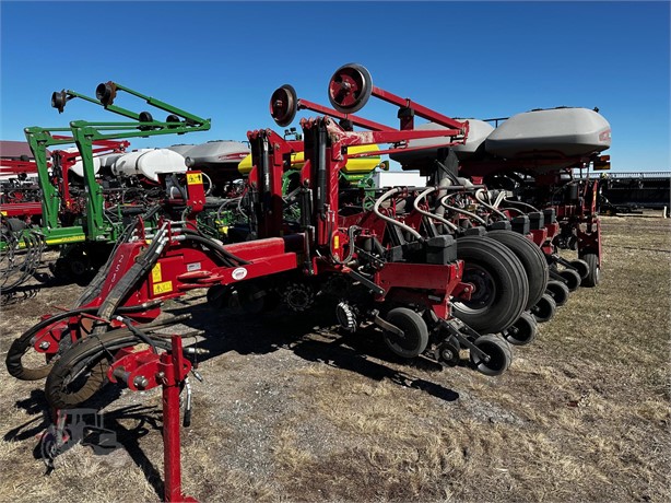 2013 CASE IH 1255 Used Planters for sale