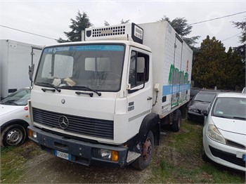 1989 MERCEDES-BENZ 809 Used Refrigerated Trucks for sale