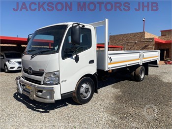2016 HINO 300 814 Used Dropside Flatbed Trucks for sale