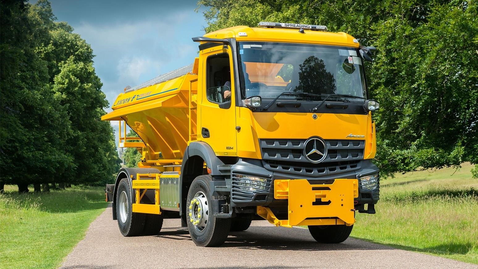 Econ Engineering Grows Mercedes-Benz Fleet With First MirrorCam-Equipped Gritters