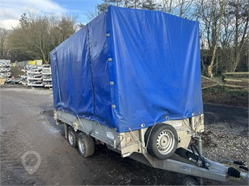 2017 IFOR WILLIAMS Used Curtain Side Trailers for sale