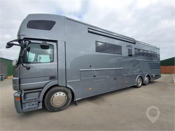 2010 MERCEDES-BENZ ACTROS 1830 Used Horse Box Trucks for sale