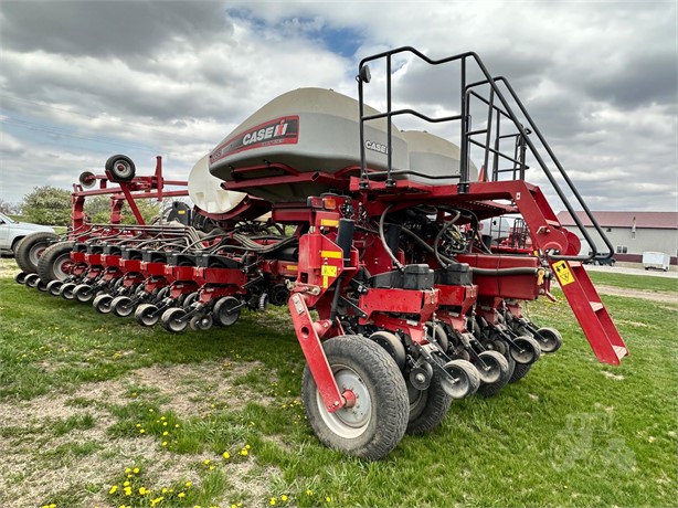 2016 CASE IH 1255 Used Planters Planting Equipment for sale