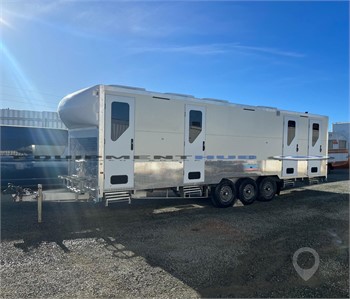 BRAND NEW TRI-AXLE CARAVAN New Other for sale