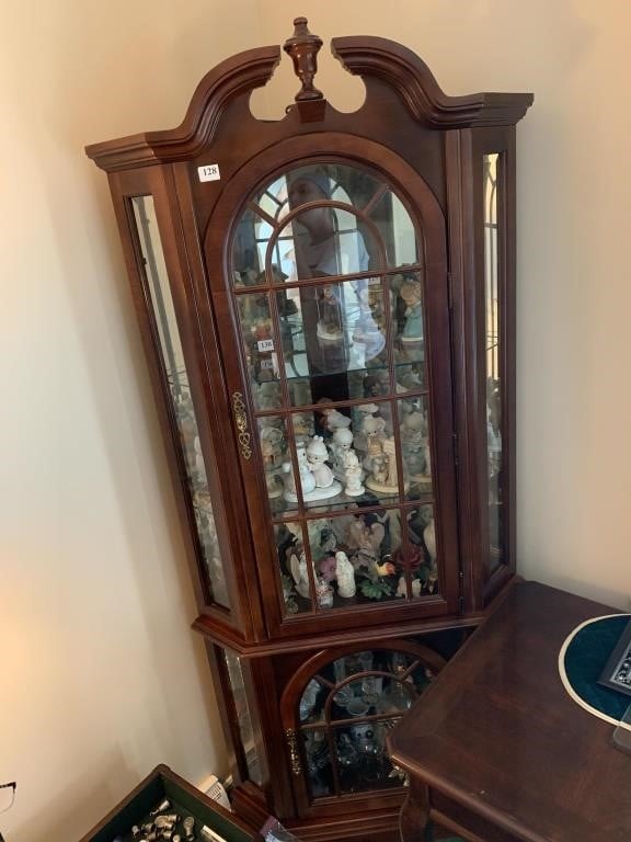 Beautiful Cherry Corner Curio Cabinet With Three Johnson Auction