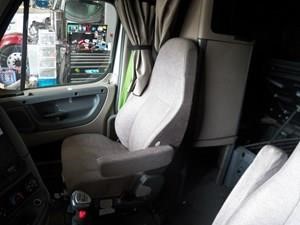2013 FREIGHTLINER CASCADIA 125 Used Seat Truck / Trailer Components for sale