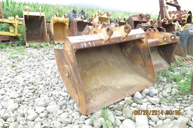 CENTRAL FABRICATORS Used Bucket, Ditch Cleaning (Pembersihan Parit) for rent