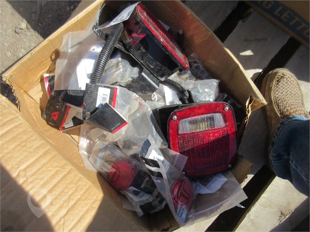 TRUCK LIGHTS TAIL LIGHTS AND SIDE AND CLEARANCE LIGHTS New Other Truck / Trailer Components auction results