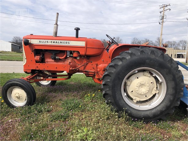 1958 ALLIS-CHALMERS D17 For Sale in Albion, Illinois