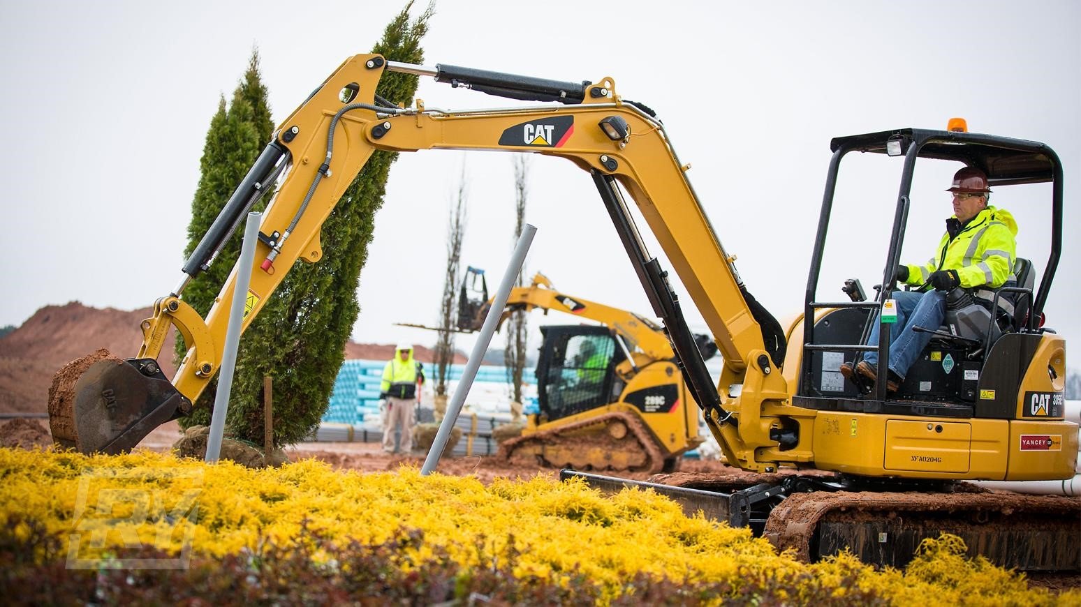 Cat Reduces Weight Of 303E CR Mini Hydraulic Excavator To ...