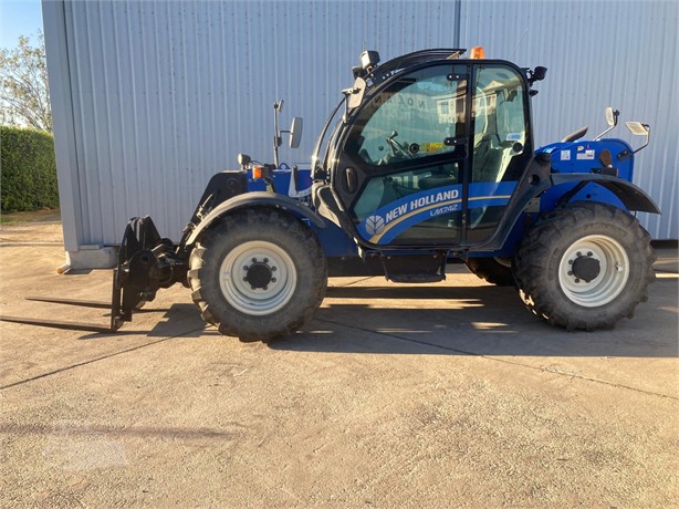 2017 NEW HOLLAND LM7.42 Used Telehandlers for sale