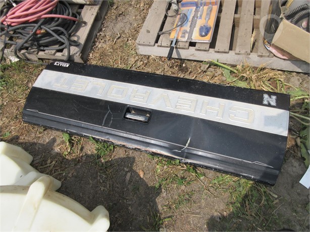 CHEVROLET TAILGATE Used Body Panel Truck / Trailer Components auction results