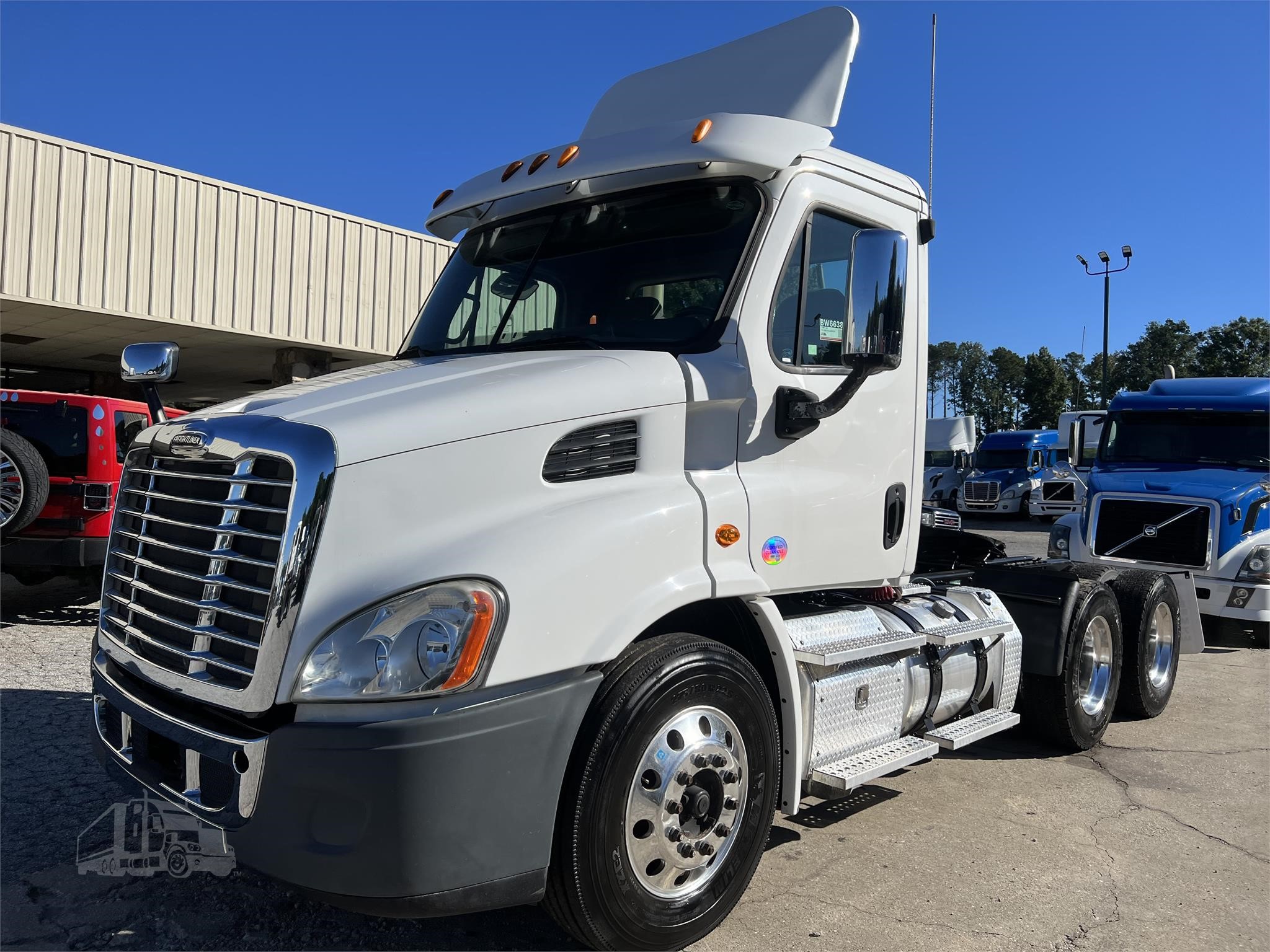 FREIGHTLINER CASCADIA 113 Conventional Day Cab Trucks For Sale - 441 ...