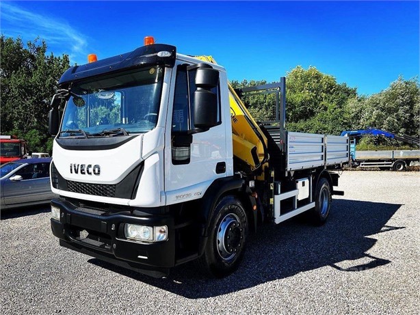 2012 IVECO EUROCARGO 180E25 Used LKW mit ladekrane zum verkauf