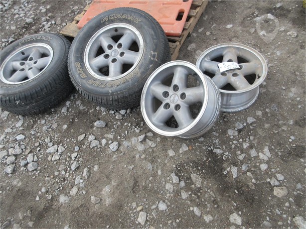 JEEP P235/70R15 Used Wheel Truck / Trailer Components auction results