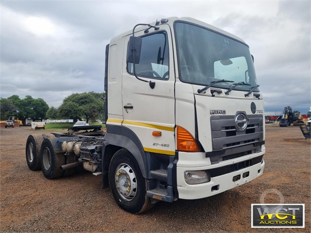 2010 HINO 700 57450 Used Tractor without Sleeper for sale