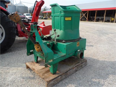 Roto Grind Tub Grinders Bale Processors For Sale 51 Listings Tractorhouse Com Page 1 Of 3