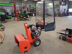Simplicity 1728 Signature Series Dual-Stage Snow Blowers