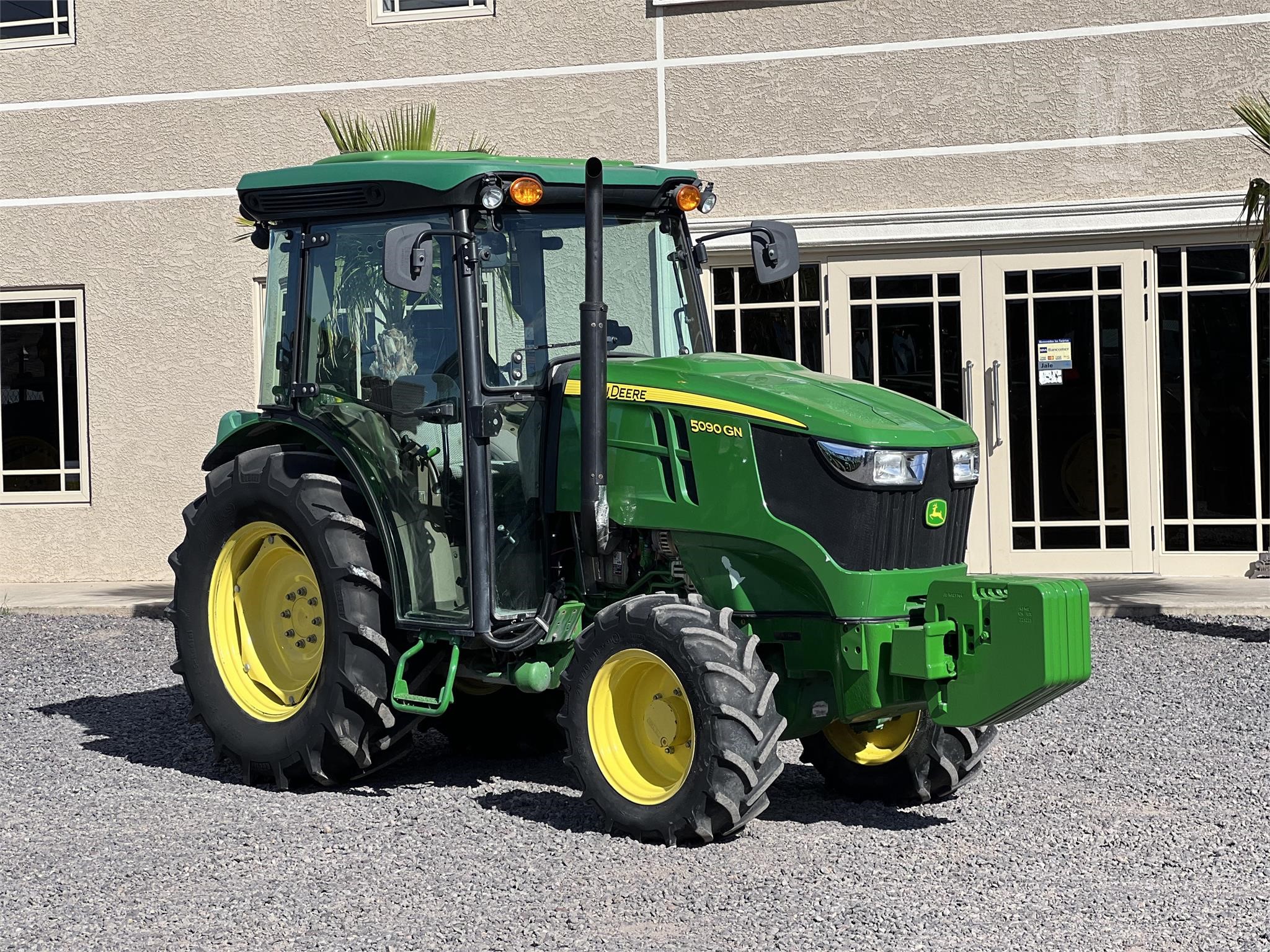 John Deere introduces tractors for orchards, vineyards - Fruit