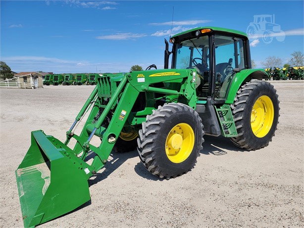 2010 JOHN DEERE 7330 Used 100 HP to 174 HP Tractors for sale