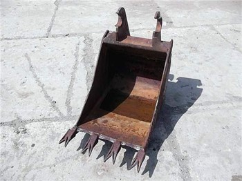 1900 22" BUCKET WITH JCB LUGS Used Bucket, Trenching for sale