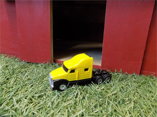 ERTL 1/64 SCALE YELLOW SEMI New Other for sale