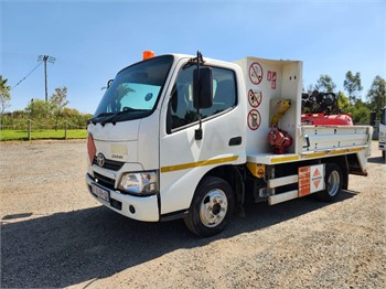 2018 TOYOTA DYNA 150 Gebraucht Pritschenwagen mit Bordwänden zum verkauf