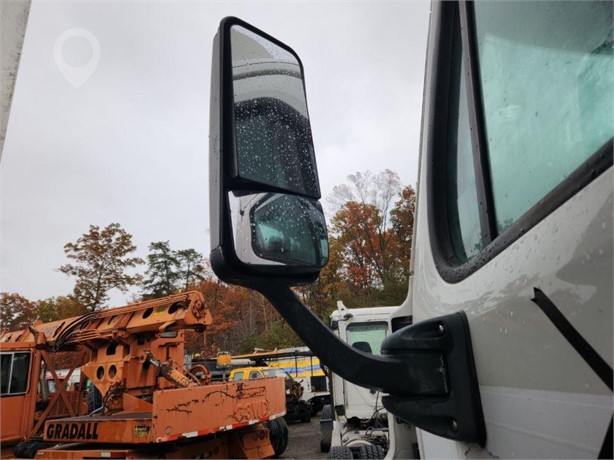 2012 FREIGHTLINER CASCADIA 113 Used Glass Truck / Trailer Components for sale