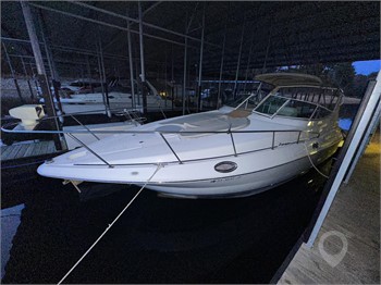 2001 CRUISERS YACHTS Used High Performance Boats for sale