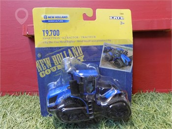 NEW HOLLAND 1/64 SCALE T9.700 TRACK New Other for sale