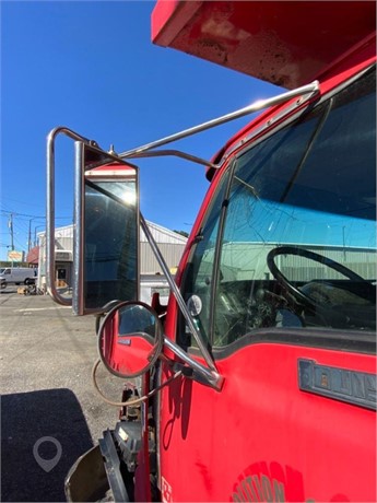 1997 FORD LT9513 LOUISVILLE 113 Used Glass Truck / Trailer Components for sale