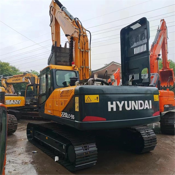 2023 HYUNDAI ROBEX 220 LC-7 Used Crawler Excavators for sale
