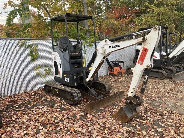 2016 BOBCAT E20 Used Mini (up to 12,000 lbs) Excavators for sale