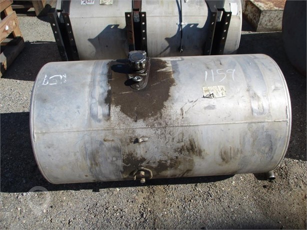 ALUMINUM TRUCK FUEL TANK Used Fuel Pump Truck / Trailer Components auction results