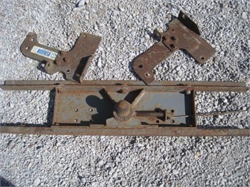 2007 B & W FLIP OVER GOOSENECK HITCH Used Fifth Wheel Truck / Trailer Components auction results