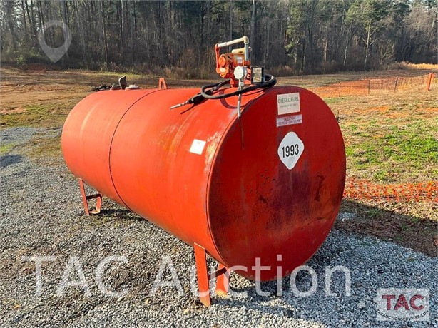 1,689 GALLON ABOVE GROUND FUEL TANK Used Fuel Shop / Warehouse auction results