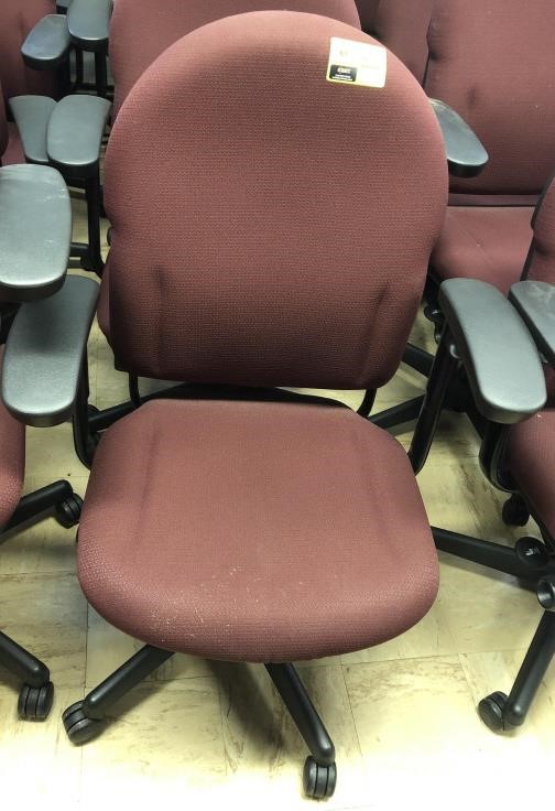 Rolling office chair | Kraft Auction Service