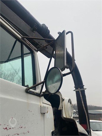1995 FORD LNT9000 Used Glass Truck / Trailer Components for sale