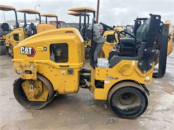 2023 CATERPILLAR CC2.7 GC Used Combination Compactors for hire