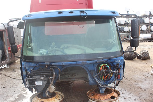2010 INTERNATIONAL 8600 Used Cab Truck / Trailer Components for sale