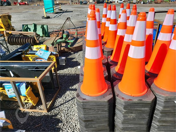 (25) SAFETY CONES -SELLING BY THE CONE X25 Used Safety Shop / Warehouse auction results
