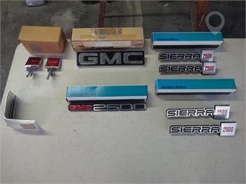 GMC EMBLEMS/NAME PLATES New Parts / Accessories Shop / Warehouse auction results