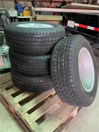 BRIDGESTONE 255/65R17 DUELER Used Tyres Truck / Trailer Components auction results