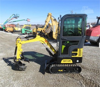 2023 AGROTK QH13R New Mini (up to 12,000 lbs) Excavators for sale