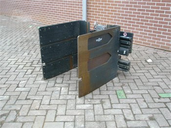 2000 CASCADE 25D-TVS-J71X Used Clamp, Brick / Block for sale