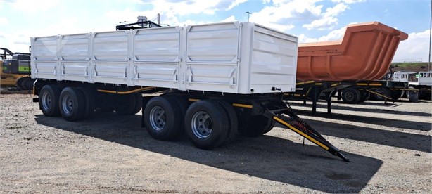 2016 PLATINUM TRAILERS Used Dropside Flatbed Trailers for sale