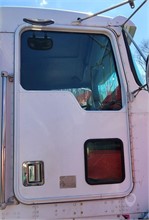 2000 KENWORTH T800 Used Door Truck / Trailer Components for sale