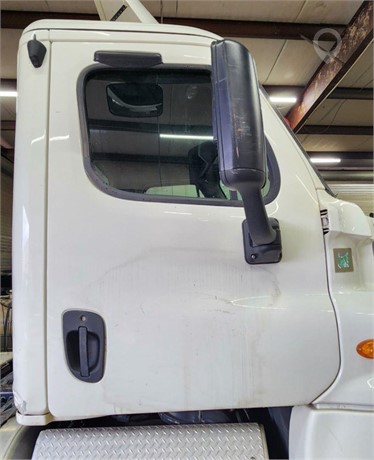 2019 FREIGHTLINER CASCADIA 125 Used Door Truck / Trailer Components for sale