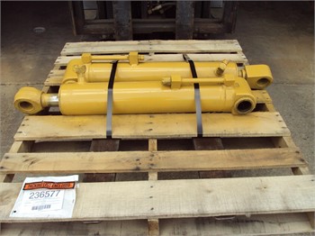 2004 CATERPILLAR 1252885 Used Cylinder, Other for sale