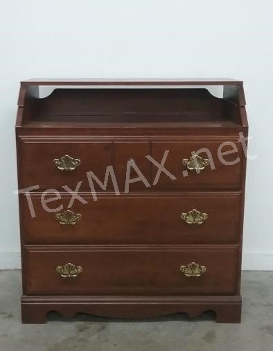 Child Craft By Smith Changing Table Dresser Texmax Auctions Llc